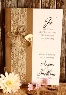 Modell KC-hC-24a aus der Serie „Basic Lace”