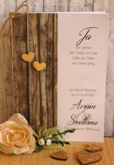 Modell KC-hC-23 aus der Serie „Holz”