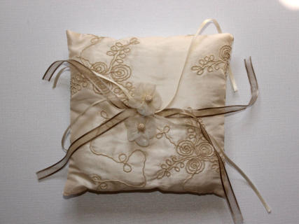 Ringkissen RK7 „Vintage”, Preis 35 €