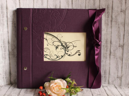 Leinenstoffbezug, Satinband, Stanzherz 340 x 100 x 260 mm, € 39,90